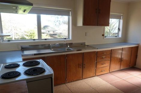 Photo of property in 13 Truscott Place, West Harbour, Auckland, 0618