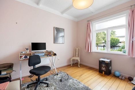 Photo of property in 15 Hamilton Road, Cambridge, 3434