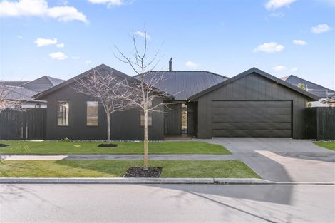 Photo of property in 25 Katrine Drive, Marshland, Christchurch, 8083