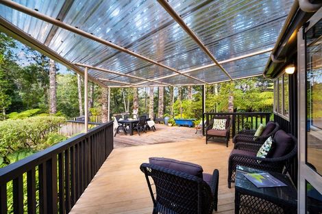 Photo of property in 19 Fawcett Road, Laingholm, Auckland, 0604