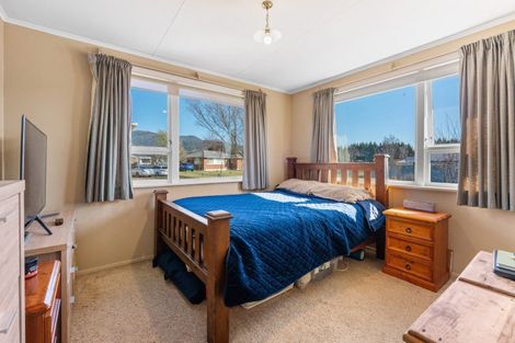 Photo of property in 7 Te Iwiheke Place, Turangi, 3334