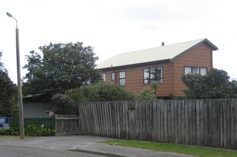 Photo of property in 7 Somerset Grove, Waitarere Beach, Levin, 5510