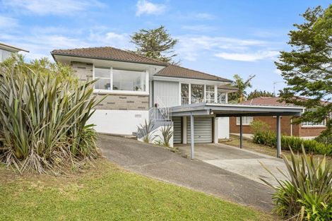 Photo of property in 85 Lynden Avenue, Hillcrest, Auckland, 0627