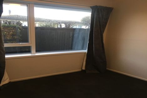 Photo of property in 2/7b Camrose Place, Ilam, Christchurch, 8041