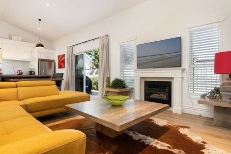 Photo of property in 35 Cassinia Close, Papamoa Beach, Papamoa, 3118