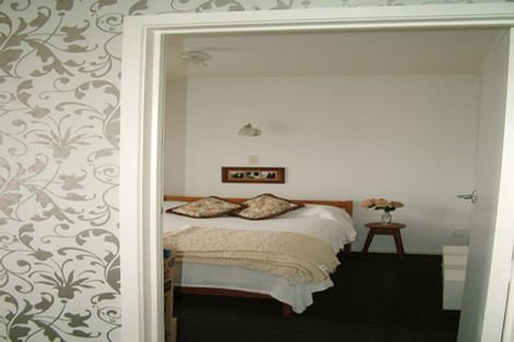 Photo of property in 3/43 Shakespeare Road, Milford, Auckland, 0620