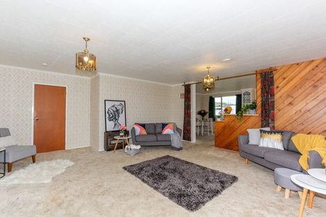 Photo of property in 7 Parris Street, Waitara, 4320