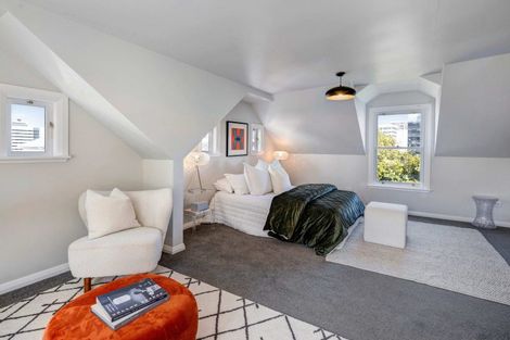 Photo of property in 15 Selwyn Terrace, Thorndon, Wellington, 6011