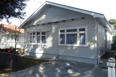 Photo of property in 82 The Parade, Island Bay, Wellington, 6023