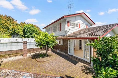 Photo of property in 5 Diosma Place, Botany Downs, Auckland, 2010