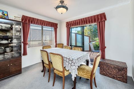 Photo of property in 4 San Lorenzo Rise, Henderson, Auckland, 0612