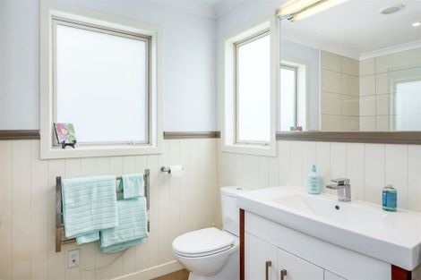 Photo of property in 13 Kepler Way, Aotea, Porirua, 5024