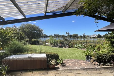 Photo of property in 128a Lake Crescent, Hamilton Lake, Hamilton, 3204