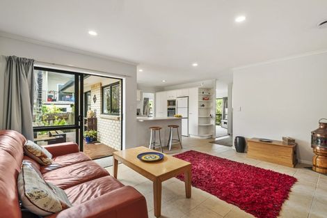 Photo of property in 276 Glenvar Road, Torbay, Auckland, 0630