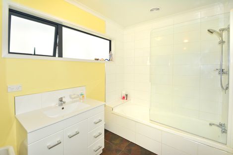 Photo of property in 35 Glengyle Street, Vauxhall, Dunedin, 9013