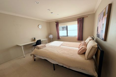 Photo of property in 13 Living Stream Road, Albany Heights, Auckland, 0632