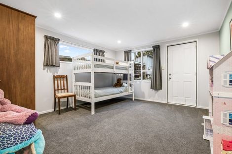 Photo of property in 48 Ronald Avenue, Glenbrook, Waiuku, 2681
