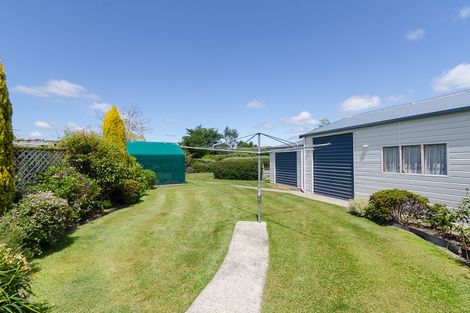 Photo of property in 10 Kenwyn Drive, Carterton, 5713