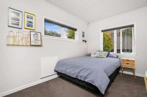 Photo of property in 10 Currey Crescent, Milford, Auckland, 0620
