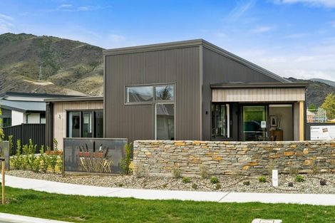 Photo of property in 11 Searle Drive, Cromwell, 9310