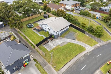 Photo of property in 18 Penton Road, Stanmore Bay, Whangaparaoa, 0932