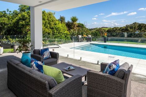 Photo of property in 824 Redoubt Road, Flat Bush, Auckland, 2019