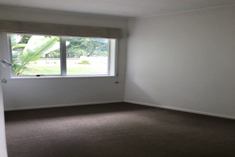 Photo of property in 79 Tawa Road, Kumeu, 0891