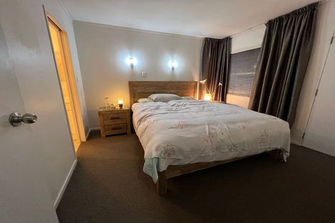 Photo of property in 1/60a Lynden Avenue, Hillcrest, Auckland, 0627