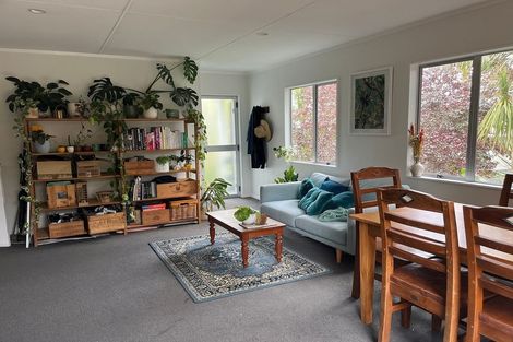 Photo of property in 23 Imperial Place, Henderson, Auckland, 0612