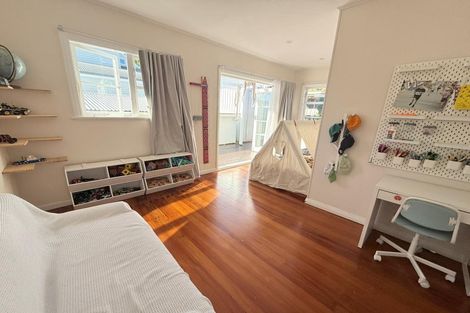Photo of property in 3 Knight Avenue, Mount Albert, Auckland, 1025
