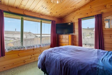 Photo of property in 14 Tobin Place, Richmond Heights, Taupo, 3330