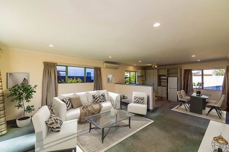 Photo of property in 13 Harris Street, Greenmeadows, Napier, 4112