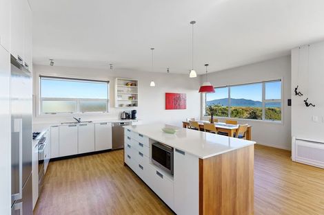 Photo of property in 114 Paetawa Road, Peka Peka, Waikanae, 5391