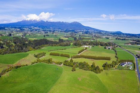 Photo of property in 869 Carrington Road, Hurworth, New Plymouth, 4371