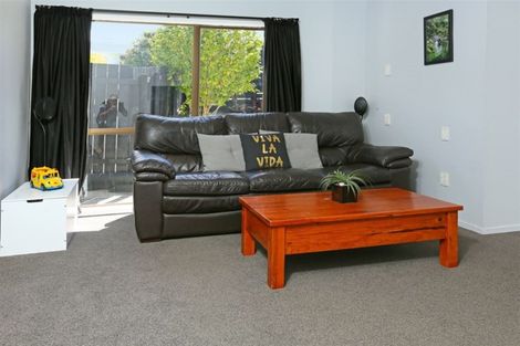 Photo of property in 5 Coey Place, Glen Eden, Auckland, 0602