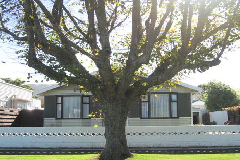 Photo of property in 3 Athlone Crescent, Boulcott, Lower Hutt, 5011