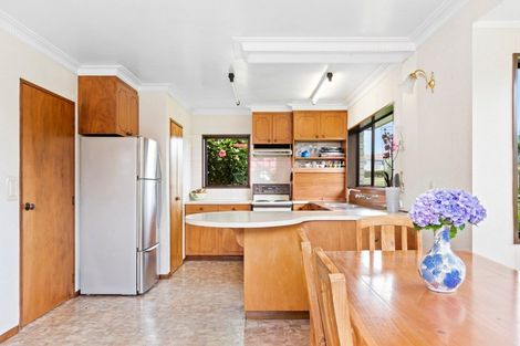 Photo of property in 35 Ruamoana Place, Omokoroa, 3114