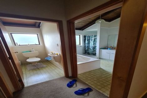 Photo of property in 180 Greenhithe Road, Greenhithe, Auckland, 0632