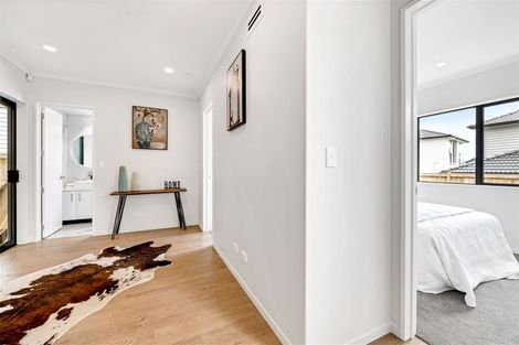 Photo of property in 51 Hikuawa Road, Flat Bush, Auckland, 2019