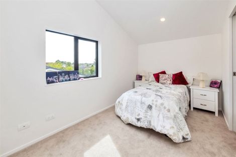 Photo of property in 5a Woodside Road, Massey, Auckland, 0614