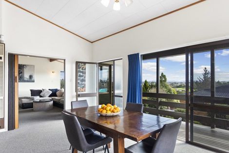 Photo of property in 39 Russleigh Drive, Dinsdale, Hamilton, 3204