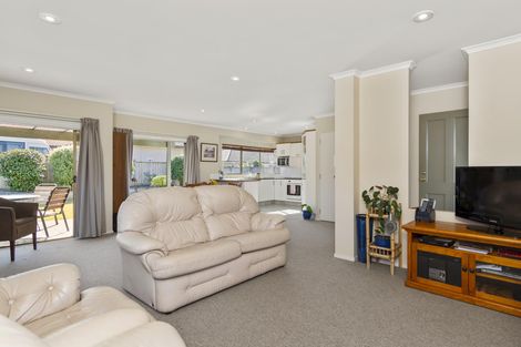 Photo of property in 1 Peregrine Place, Welcome Bay, Tauranga, 3112