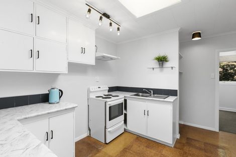 Photo of property in 24a Deller Grove, Silverstream, Upper Hutt, 5019