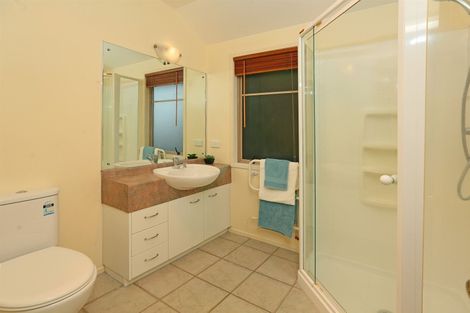 Photo of property in 17 Pippen Court, Henderson, Auckland, 0612