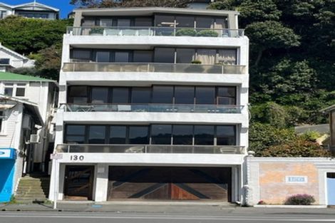 Photo of property in 2/130 Oriental Parade, Oriental Bay, Wellington, 6011