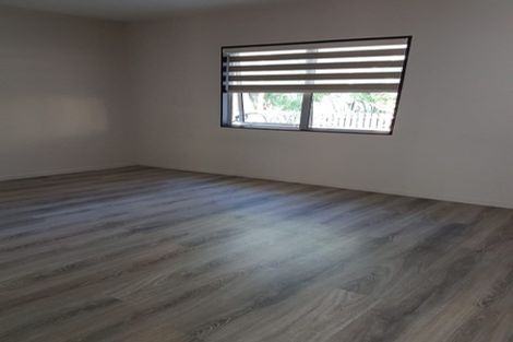 Photo of property in 76 Gallony Avenue, Massey, Auckland, 0614