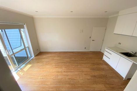 Photo of property in 21e Stamford Crescent, Flat Bush, Auckland, 2019