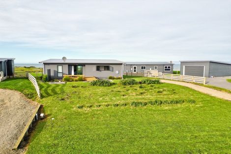Photo of property in 23 Waipipi Road, Waverley, 4591