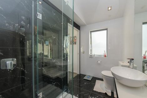 Photo of property in 16 Bucklands Beach Road, Bucklands Beach, Auckland, 2012