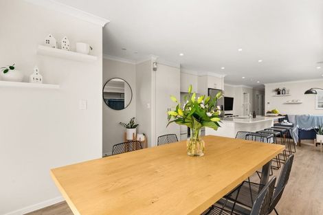 Photo of property in 122 Union Drive, Papamoa, 3118